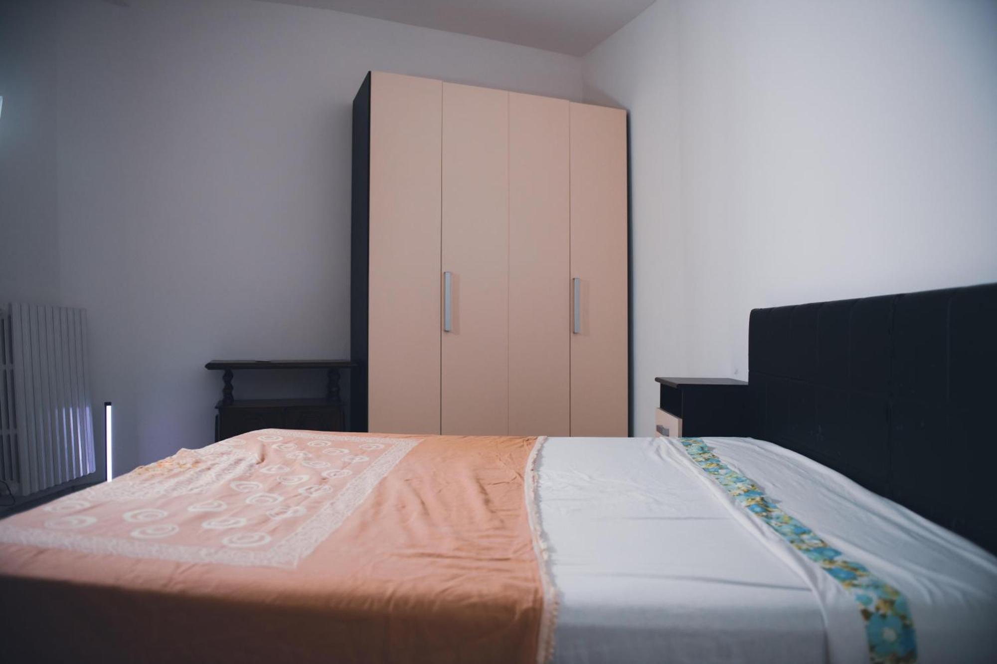 Home Peterpan, B&B Direttamente Sulla Piazza Casal Fiumanese Extérieur photo